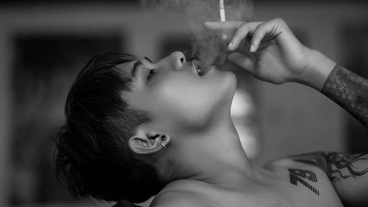 What Support Systems Are Available for Quitting Smoking?