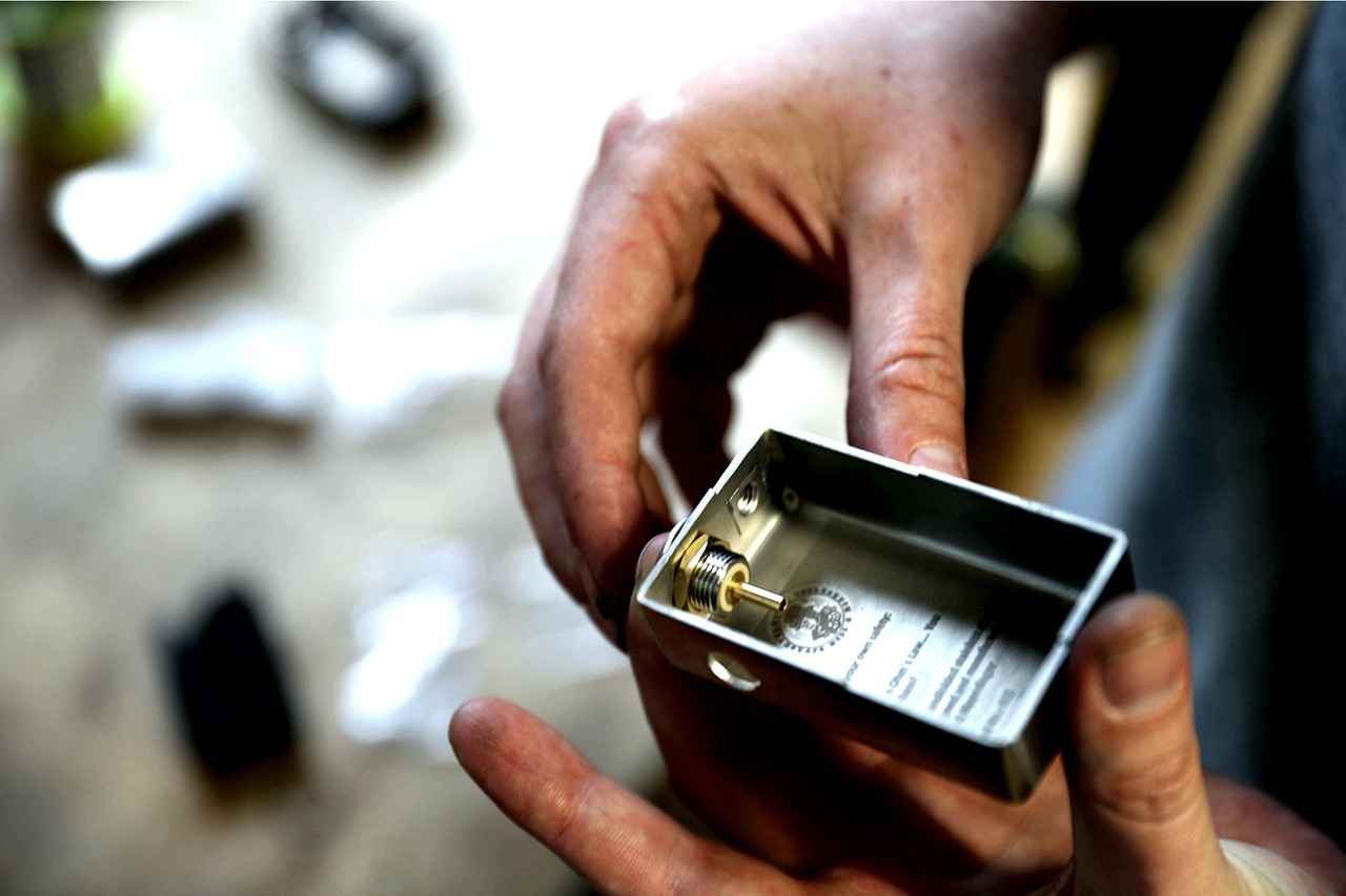 What Ingredients in E-Liquids Are Harmful to Teeth?